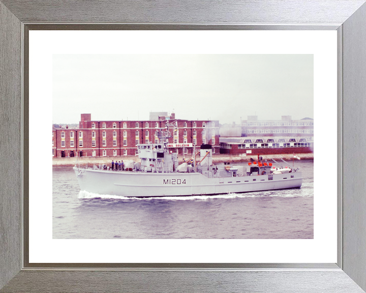 HMS Stubbington M1204 Ton Class Minesweeper Warship 1985 Photo Print - Posters, Prints, & Visual Artwork - by Hampshire Prints (image 6 of 9)