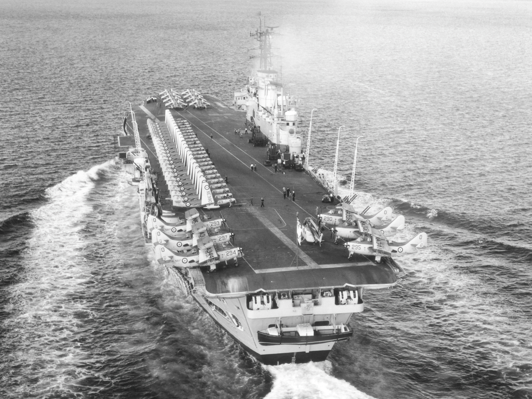 HMS Ark Royal (R09) Royal Navy Audacious Class Aircraft Carrier Full Flight Deck Photo Print Wall Art Decor Posters, Prints, & Visual Artwork Hampshire Prints 6 x 4 No Frame No
