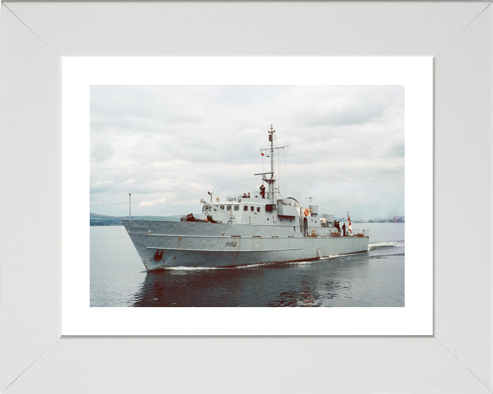 HMS Peterel P262 Bird Class Patrol Vessel 1976 Photo Print - Posters, Prints, & Visual Artwork - by Hampshire Prints (image 4 of 9)