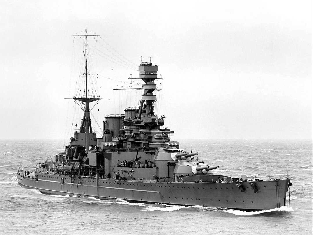 HMS Repulse 1916 Renown Class Battlecruiser 1916 Photo Print - Posters, Prints, & Visual Artwork - by Hampshire Prints (image 1 of 9)