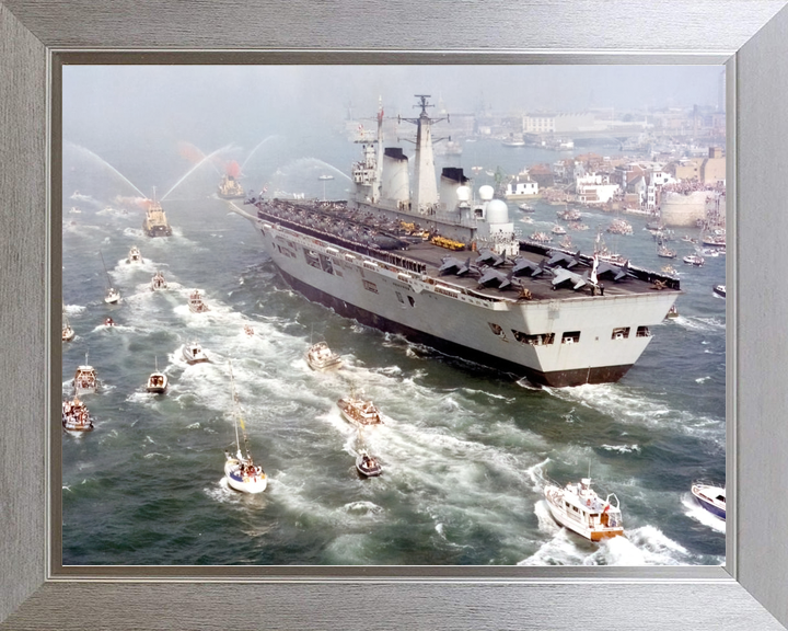 HMS Invincible R05 Invincible Class Aircraft Carrier September 1982 Photo Print - Posters, Prints, & Visual Artwork - by Hampshire Prints (image 7 of 9)