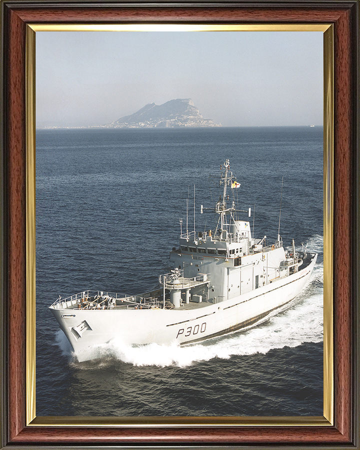 HMS Lindisfarne (P300) Photo Print - Gibraltar - Royal Navy Island Class Patrol Vessel