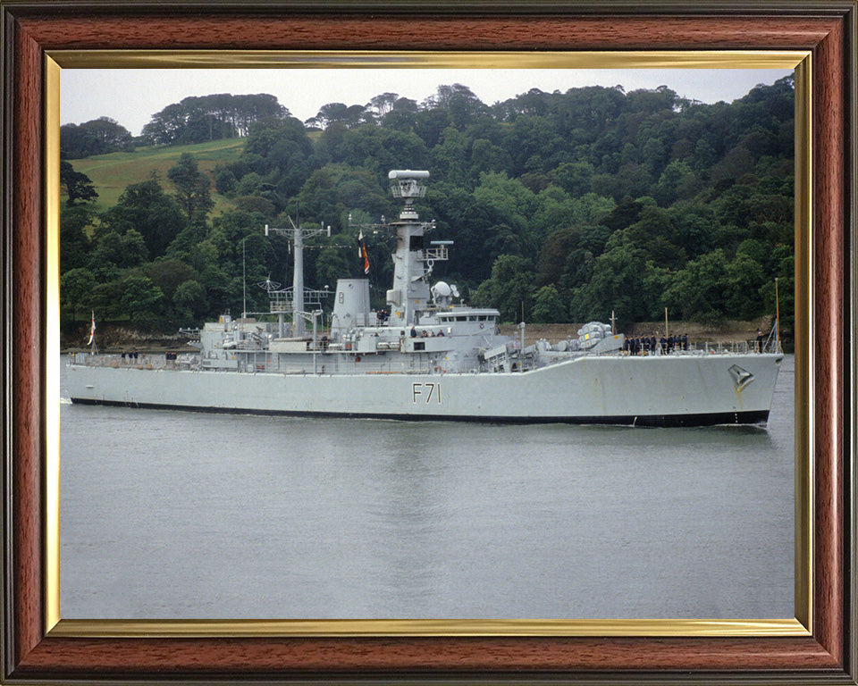 HMS Scylla F71 | Photo Print | Framed Print | Leander Class | Frigate | Royal Navy Hampshire Prints