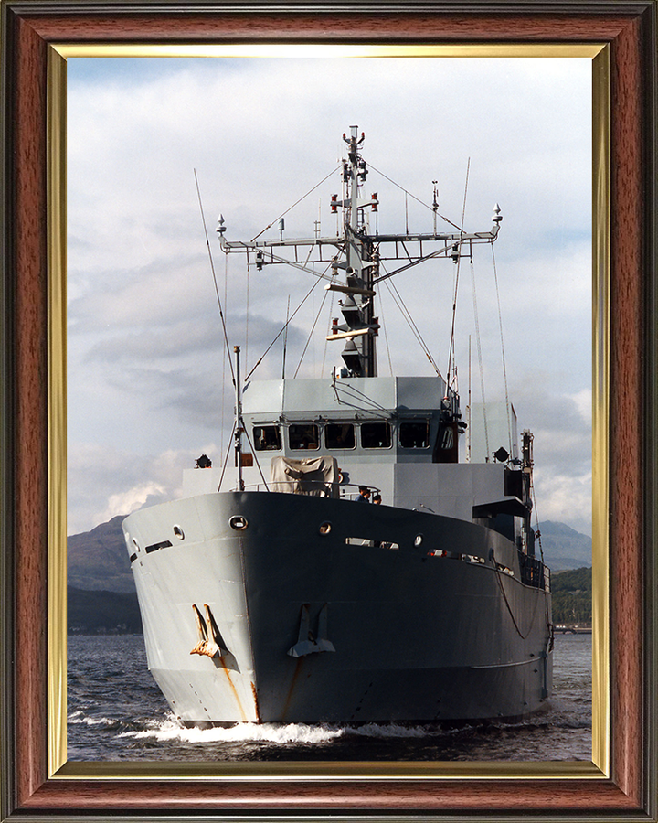 HMS Itchen (M2009) Photo Print - Bow View 1997 - Royal Navy River Class Minesweeper