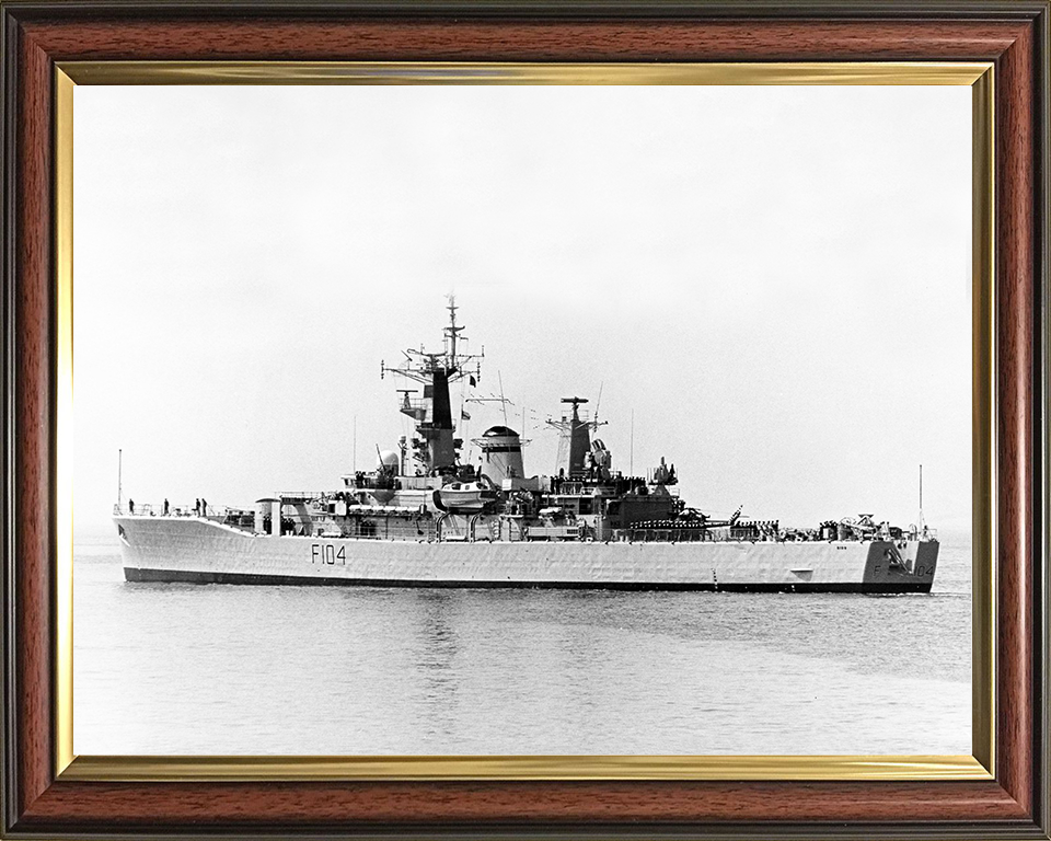 HMS Dido (F104) Royal Navy Leander Class Frigate Low Port Side View Photo Print Wall Art Decor Posters, Prints, & Visual Artwork Hampshire Prints 10 x 8 Classic Frame No