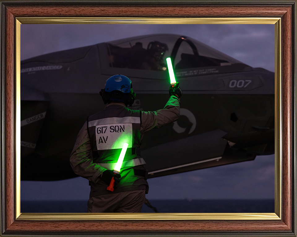 F-35B Lighting Night time Flight 2025 Photo Print - Royal Navy Aircraft Hampshire Prints 10 x 8 Classic Frame No