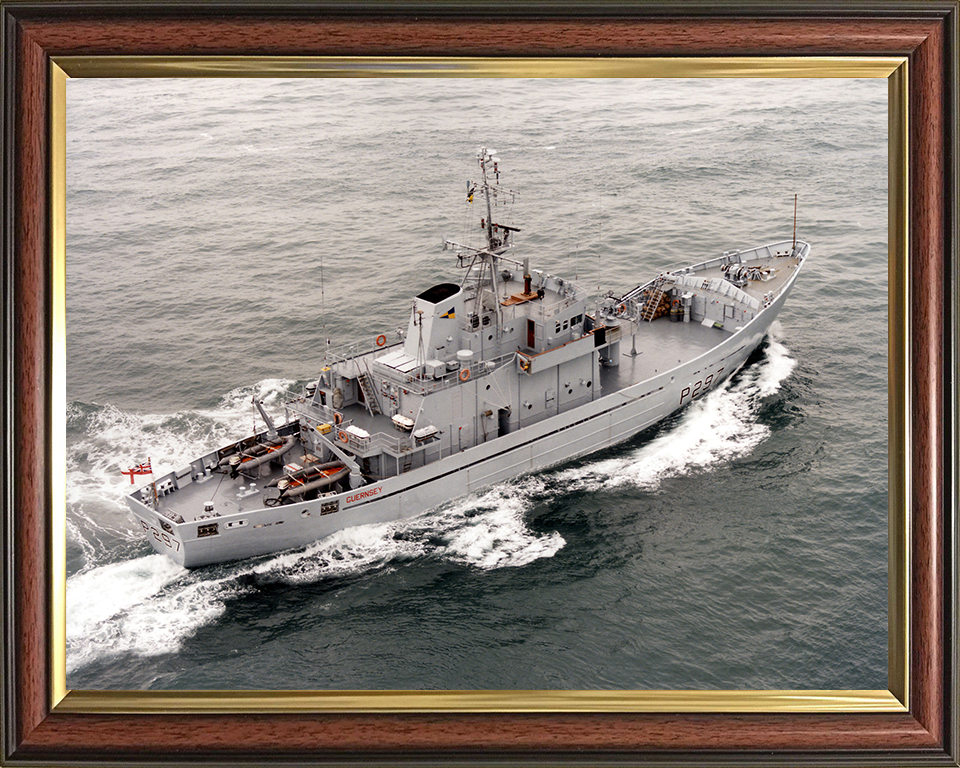 HMS Guernsey (P297) Photo Print - At Sea 1997 – Royal Navy Island Class Patrol Vessel Hampshire Prints 10 x 8 Classic Frame No