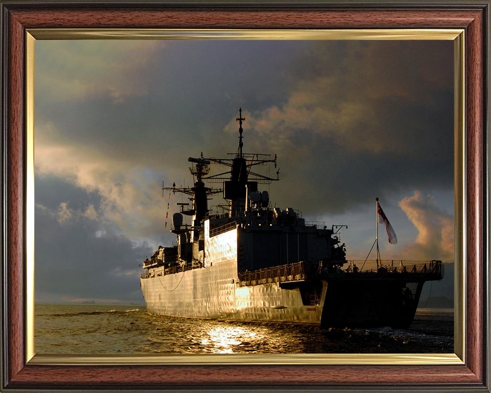 HMS Chatham (F87) Photo Print - Sierra Leone 2006 - Royal Navy Type 22 Frigate Posters, Prints, & Visual Artwork Hampshire Prints 10 x 8 Classic Frame No