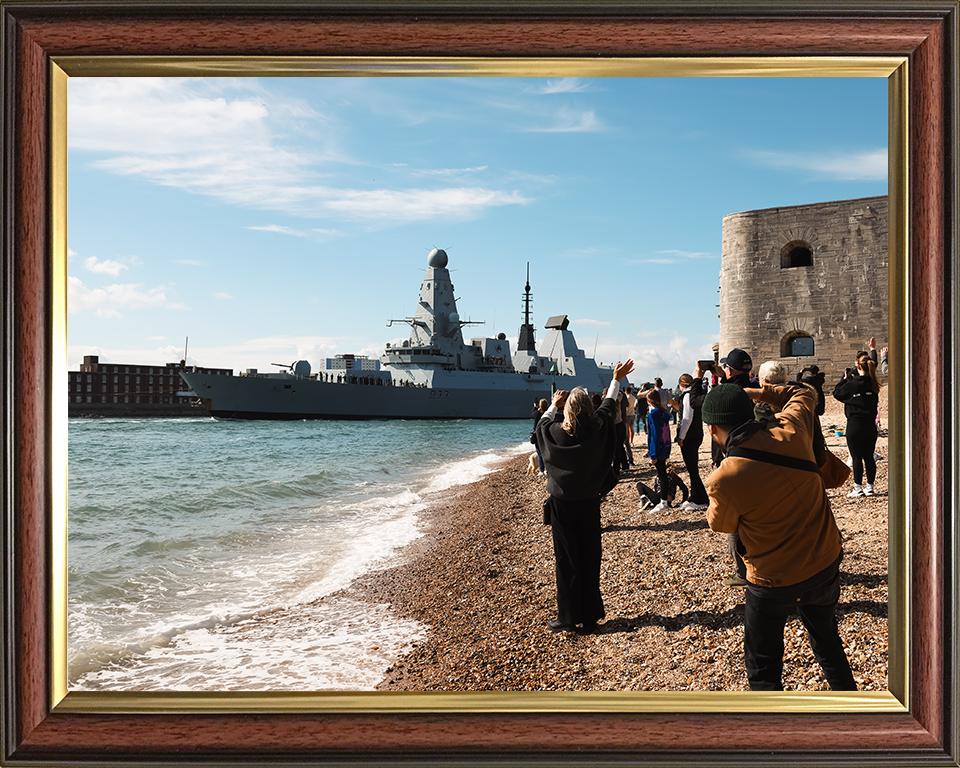 HMS Dauntless (D33) Photo Print - Round Tower 2025 - Royal Navy Type 45 Destroyer Hampshire Prints 10 x 8 Classic Frame No