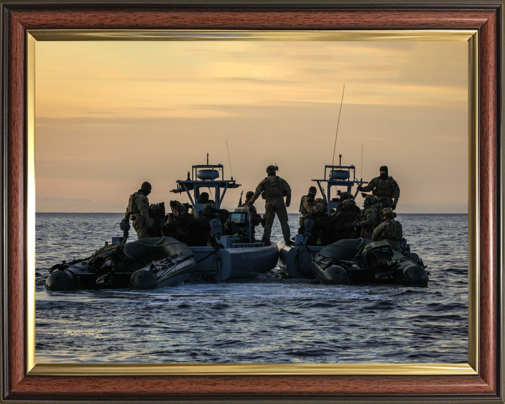Royal Marines Commandos cross deck from Commando Raiding Craft Photo Print - 40 Commando Hampshire Prints 10 x 8 Classic Frame No