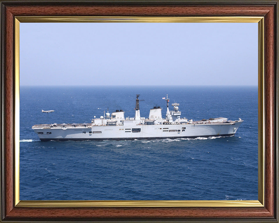 HMS Invincible R05 | Photo Print | Framed Print | Invincible Class | Aircraft Carrier | Royal Navy Hampshire Prints