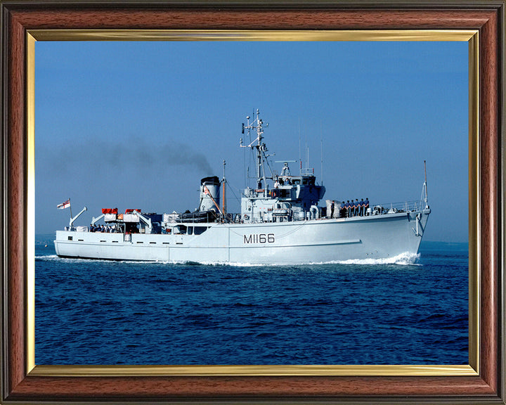 HMS Nurton M1166 | Photo Print | Framed Print | Ton Class | Minesweeper | Royal Navy Hampshire Prints