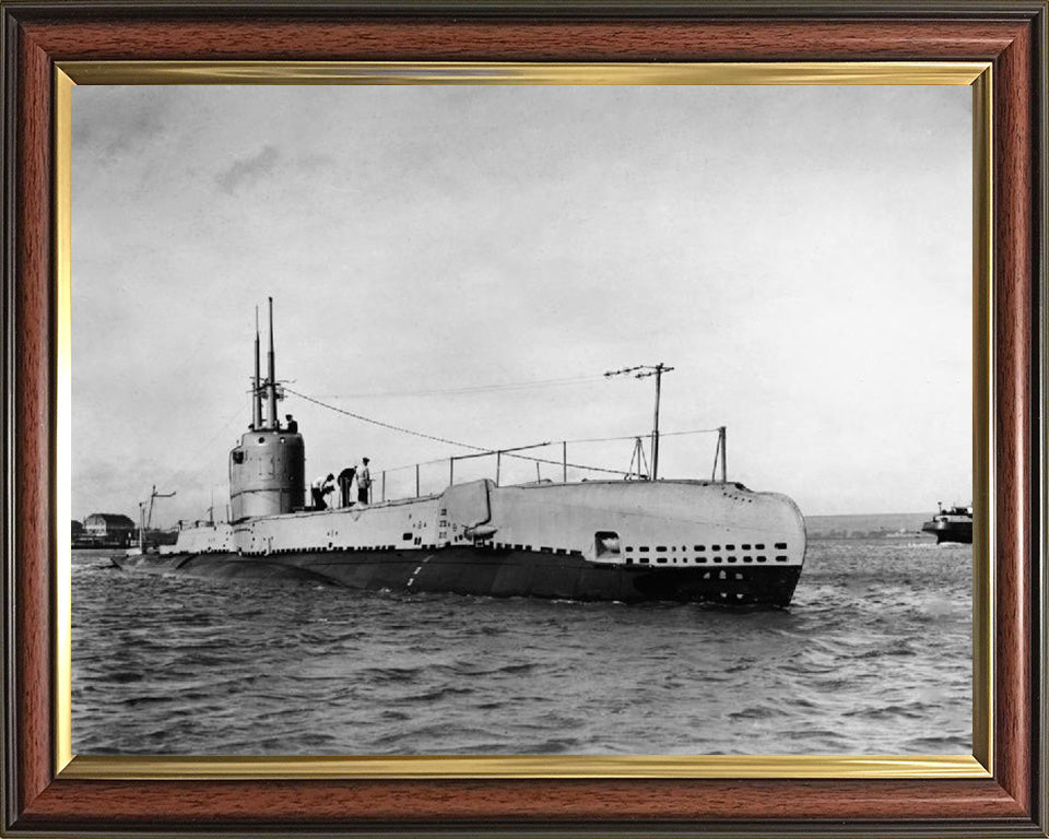 HMS Seahorse (98S) Photo Print - Starboard View - Royal Navy S Class Submarine Hampshire Prints 10 x 8 Classic Frame No