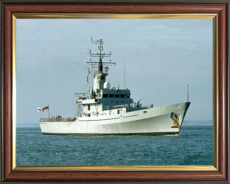 HMS Leeds Castle P258 | Photo Print | Framed Print | Castle Class | Patrol Vessel | Royal Navy Hampshire Prints