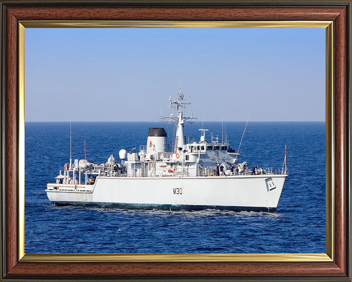HMS Ledbury M30 | Photo Print | Framed Print | Hunt Class | Minesweeper | Royal Navy Hampshire Prints