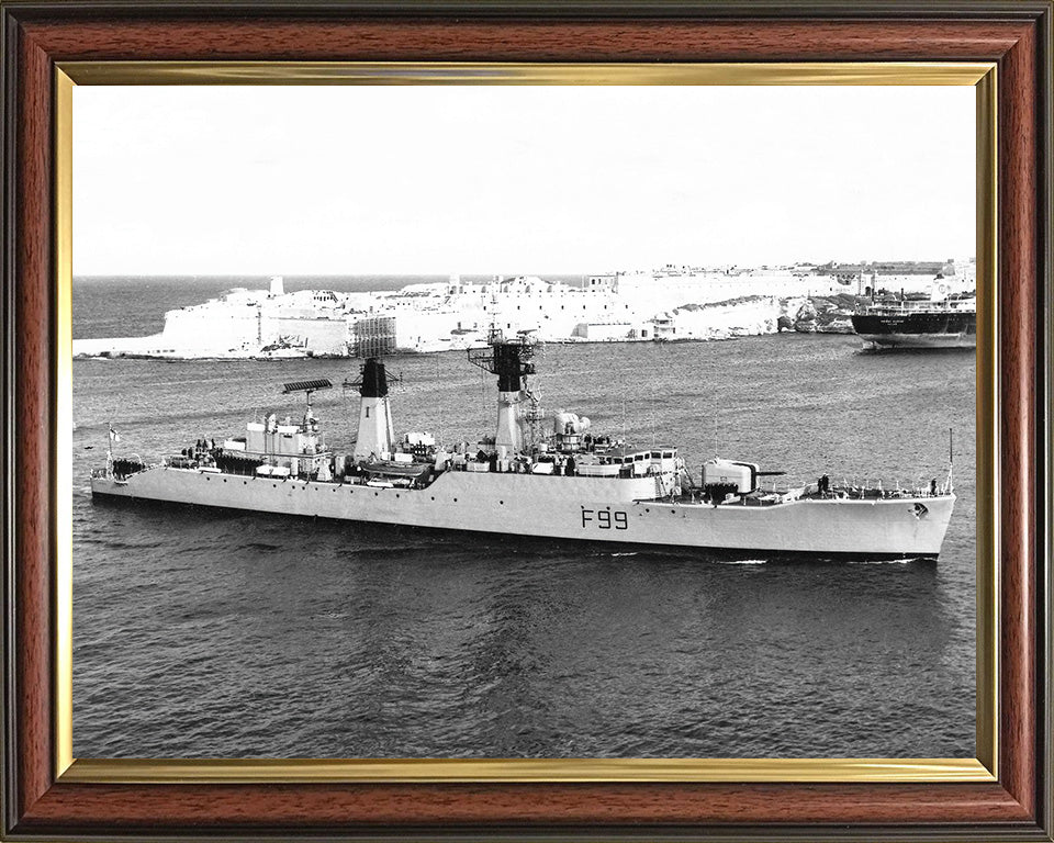 HMS Lincoln F99 Royal Navy Salisbury class frigate Photo Print or Framed Print - Hampshire Prints