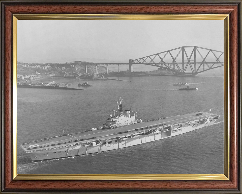 HMS Bulwark (R08) Royal Navy Centaur Class Fleet Carrier Firth Of Forth Photo Print Wall Art Decor Posters, Prints, & Visual Artwork Hampshire Prints 10 x 8 Classic Frame No