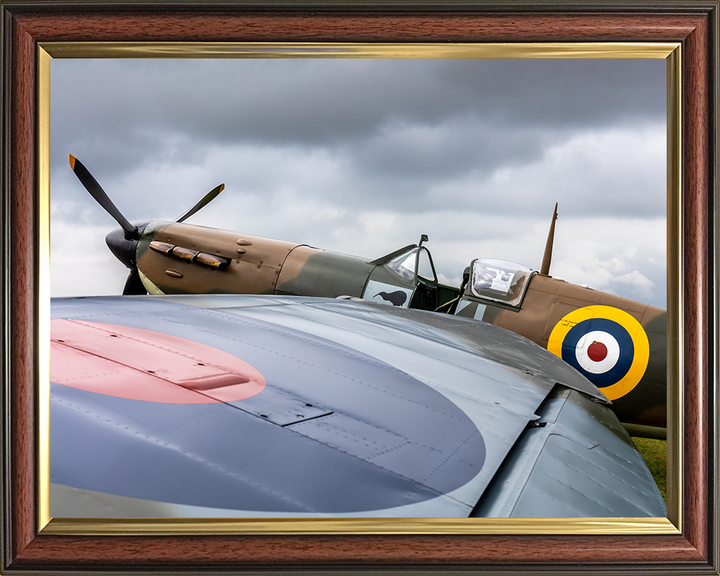 RAF Spitfire cockpit Close Up Photo Print - Royal Air Force Aircraft Hampshire Prints 10 x 8 Classic Frame No