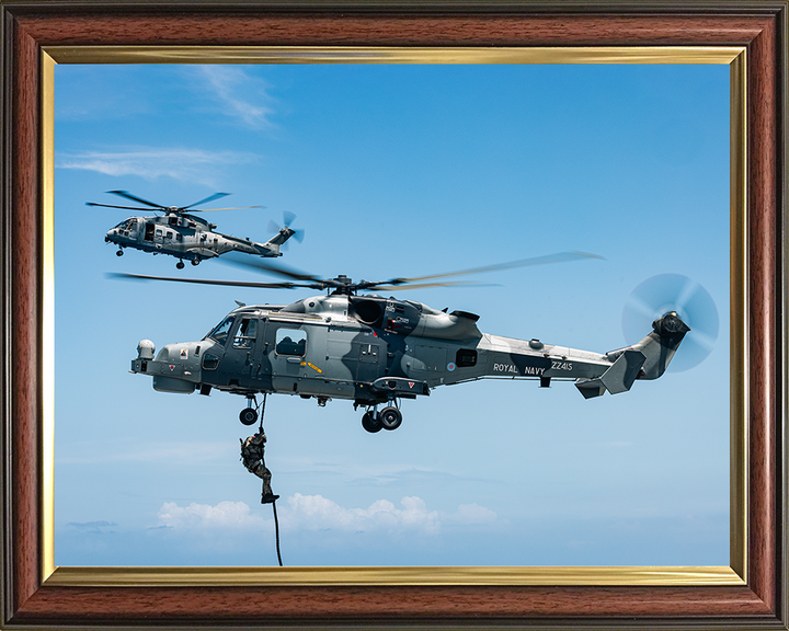 Royal Marine Commando Fast Roping from a Wildcat Photo Print - 42 Commando Hampshire Prints 10 x 8 Classic Frame No