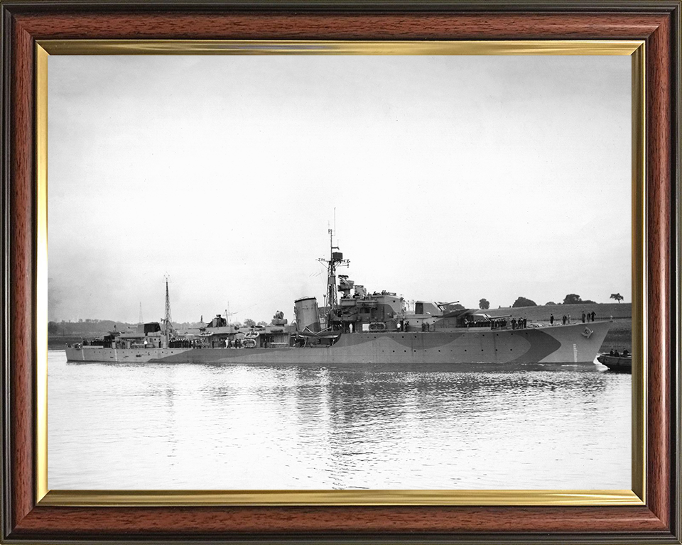 HMS Hardy (R08) Photo Print - On Trials 1943 - Royal Navy V Class Destroyer Posters, Prints, & Visual Artwork Hampshire Prints 10 x 8 Classic Frame No