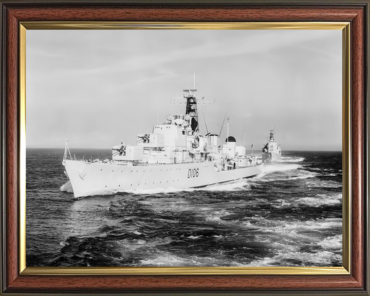HMS Decoy (D106) Photo Print - At Sea - Royal Navy Daring Class Destroyer Hampshire Prints 10 x 8 Classic Frame No