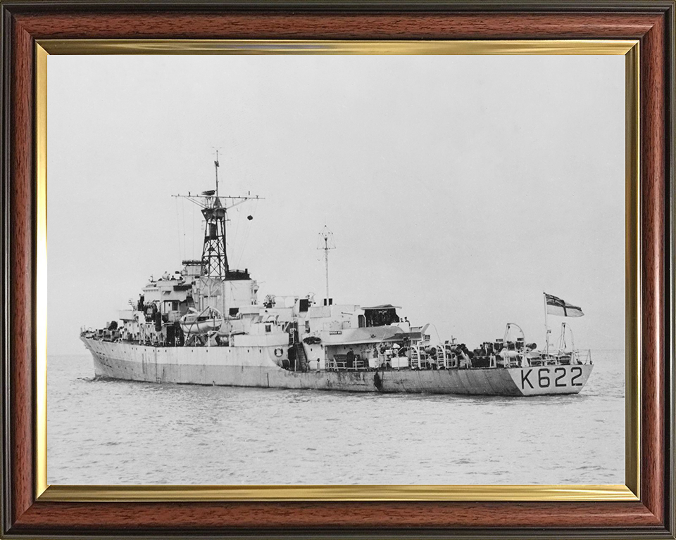 HMS Burghead Bay (K622) (F622) Royal Navy Bay Class Frigate Port Side Photo Print Wall Art Decor Posters, Prints, & Visual Artwork Hampshire Prints 10 x 8 Classic Frame No