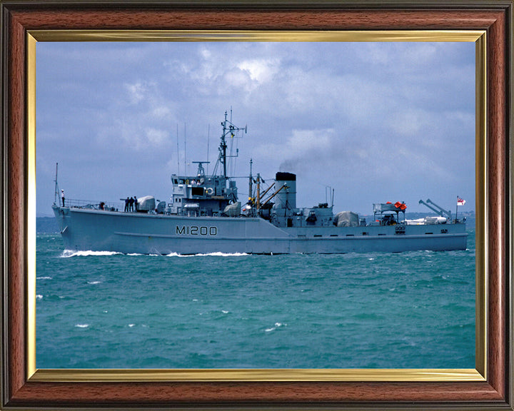 HMS Soberton M1200 | Photo Print | Framed Print | Ton Class | Minesweeper | Royal Navy Hampshire Prints