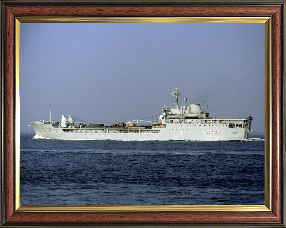 RFA Sir Geraint (L3027) Photo Print - Port Beam View - Royal Fleet Auxiliary Round Table Class Ship Hampshire Prints 10 x 8 Classic Frame No