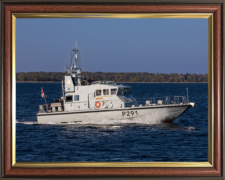 HMS Puncher (P291) Photo Print - At Sea 2025 - Royal Navy Archer Class P2000 Patrol Vessel Hampshire Prints 10 x 8 Classic Frame No