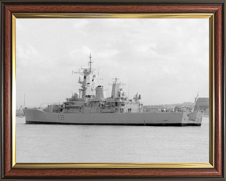 HMS Naiad F39 | Photo Print | Framed Print | Poster | Leander Class | Frigate | Royal Navy Hampshire Prints