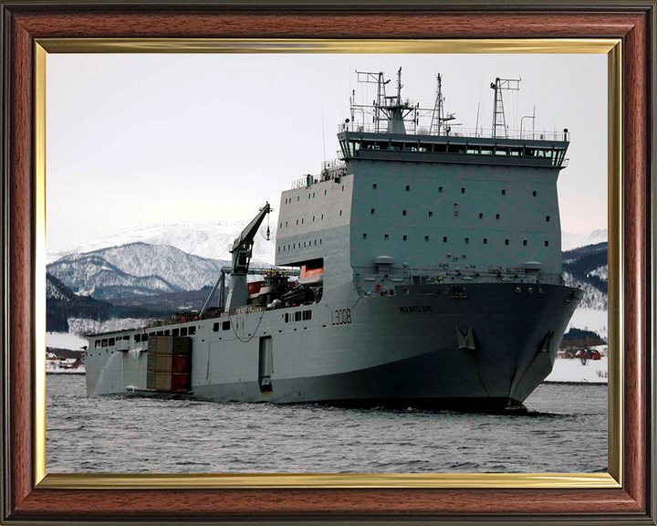 RFA Mounts Bay L3008 | Photo Print | Framed Print | Bay Class | Auxiliary Dock | Royal Fleet Auxiliary Hampshire Prints