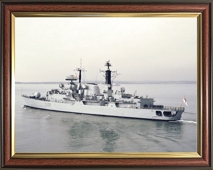 HMS Cardiff (D108) Royal Navy Type 42 Destroyer Southsea Photo Print Wall Art Decor Posters, Prints, & Visual Artwork Hampshire Prints 10 x 8 Classic Frame No