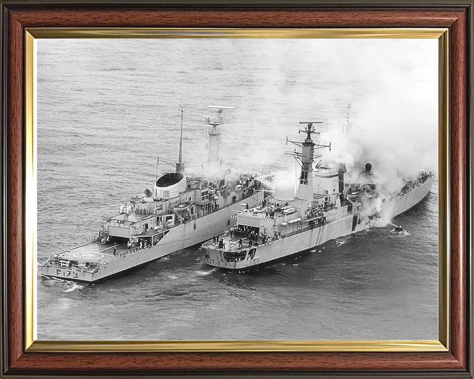 HMS Arrow (F173) alongside HMS Sheffield (D80) Royal Navy Falklands Warship Photo Print Wall Art Decor Posters, Prints, & Visual Artwork Hampshire Prints 10 x 8 Classic Frame No