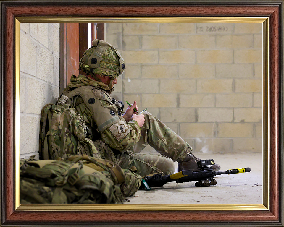 British Army 1 LANCS Soldiers Wearing the Tactical Engagement Simulation System Photo Print Wall Art Military Decor Posters, Prints, & Visual Artwork Hampshire Prints 10 x 8 Classic Frame No