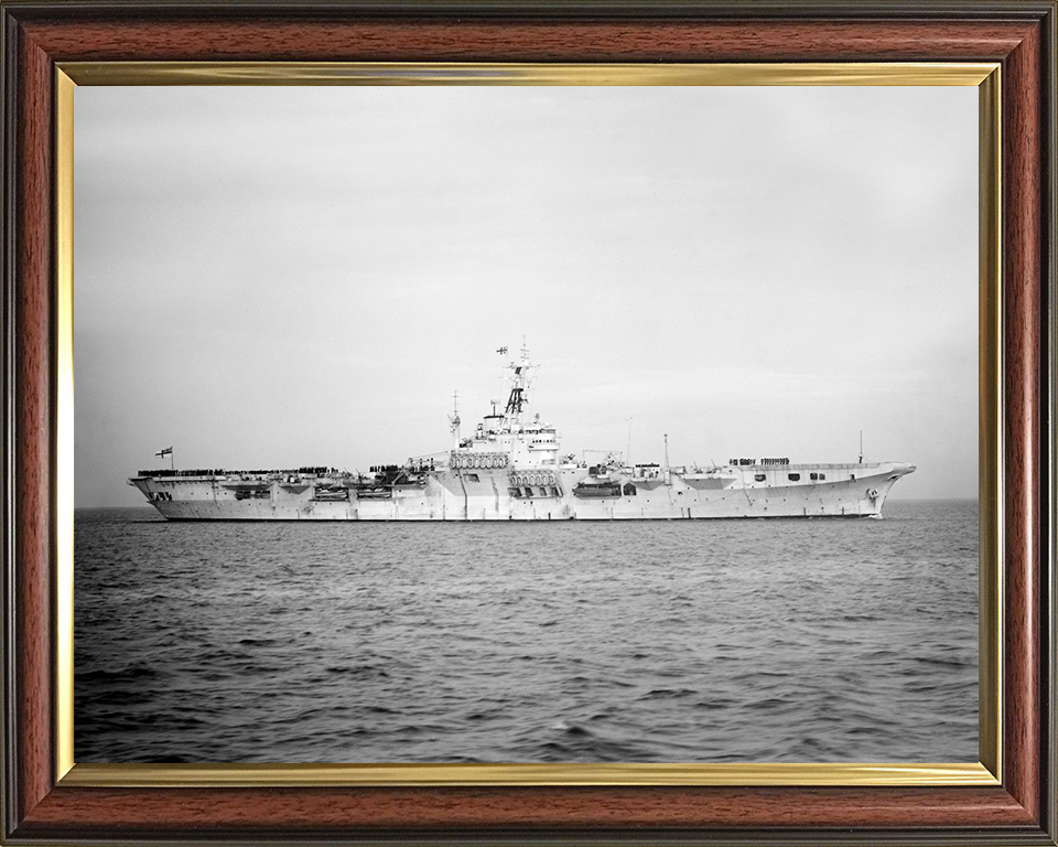 HMS Theseus (R64) Photo Print - at Sea 1947 - Royal Navy Colossus Class Aircraft Carrier Posters, Prints, & Visual Artwork Hampshire Prints 10 x 8 Classic Frame No