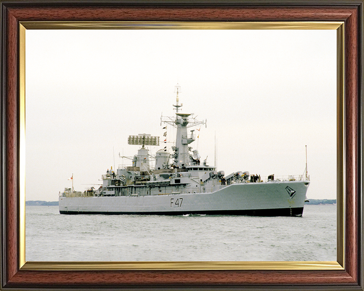 HMS Danae (F47) Royal Navy Leander Class Frigate Entering Harbour Photo Print Wall Art Decor Posters, Prints, & Visual Artwork Hampshire Prints 10 x 8 Classic Frame No