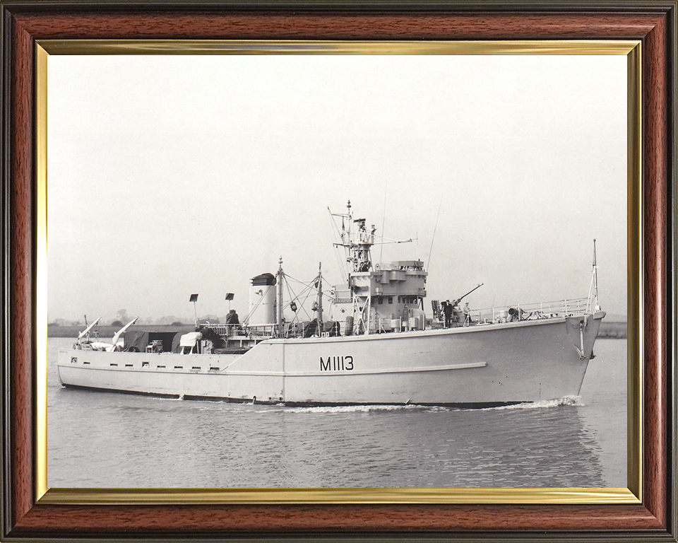 HMS Brereton (M1113) Photo Print - Starboard View - Royal Navy Ton Class Minesweeper Hampshire Prints 10 x 8 Classic Frame No