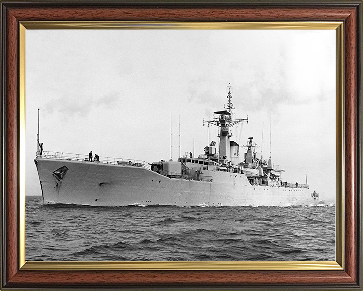 HMS Berwick (F115) Royal Navy Rothesay Class Frigate Port Side View Photo Print Wall Art Decor Posters, Prints, & Visual Artwork Hampshire Prints 10 x 8 Classic Frame No