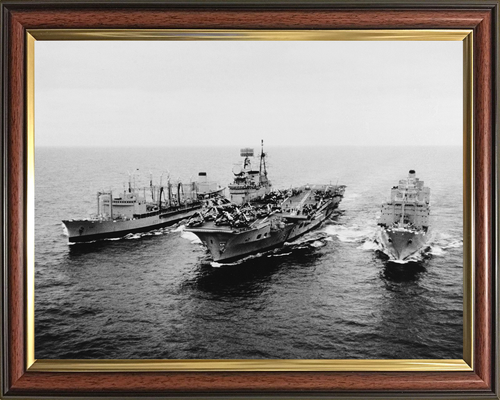 HMS Eagle (R05) Photo Print - RAS 1969 - Royal Navy Audacious Class Aircraft Carrier Hampshire Prints 10 x 8 Classic Frame No