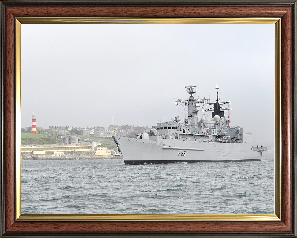 HMS Campbeltown (F86) Royal Navy Type 22 Frigate Entering Plymouth Photo Print Wall Art Decor Posters, Prints, & Visual Artwork Hampshire Prints 10 x 8 Classic Frame No