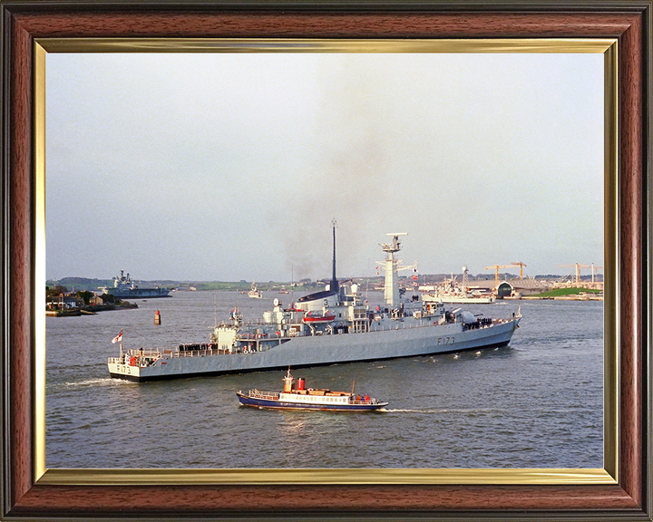 HMS Arrow (F173) Royal Navy Type 21 Frigate Entering Harbour Photo Print Wall Art Decor Posters, Prints, & Visual Artwork Hampshire Prints 10 x 8 Classic Frame No