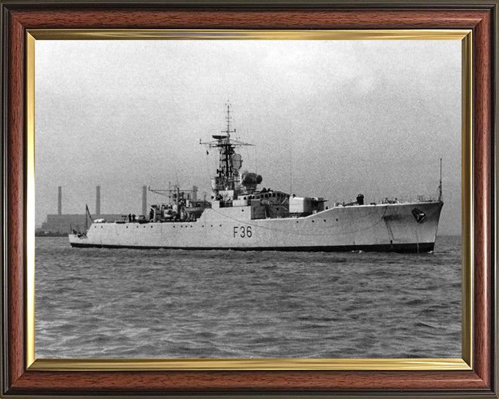 HMS Whitby F36 | Photo Print | Framed Print | Whitby Class | Frigate | Royal Navy Hampshire Prints