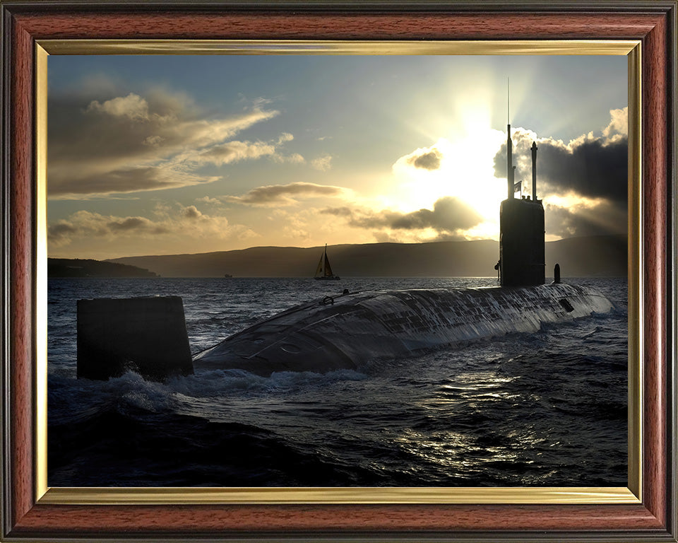 HMS Sceptre S104 Royal Navy Swiftsure class Submarine Photo Print or Framed Print - Hampshire Prints