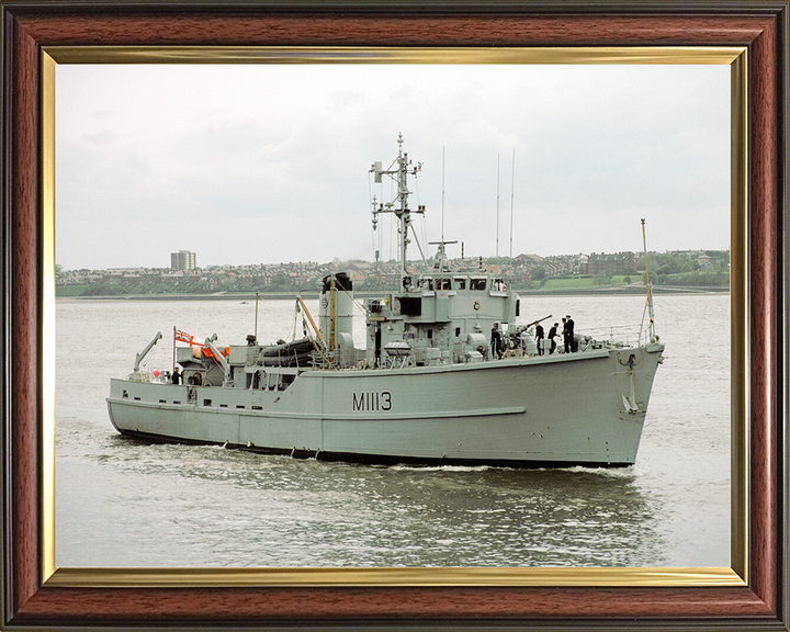 HMS Brereton (M1113) Royal Navy Ton Class Minesweeper Underway Photo Print Wall Art Decor Posters, Prints, & Visual Artwork Hampshire Prints 10 x 8 Classic Frame No