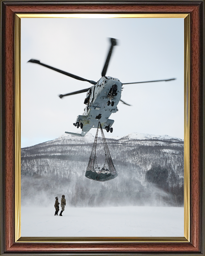 Merlin MK4 Helicopter lifting Norway 2026 Royal Navy Aircraft Wall Art Naval Decor UK Marines Commando Military Photo Print Posters, Prints, & Visual Artwork Hampshire Prints 10 x 8 Classic Frame No