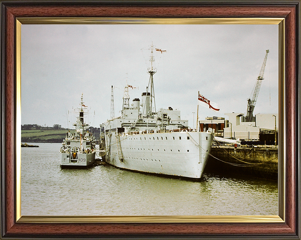 HMS Defiance (A187) Royal Navy Maidstone Class Ship Alongside HMS Leander Photo Print Wall Art Decor Posters, Prints, & Visual Artwork Hampshire Prints 10 x 8 Classic Frame No