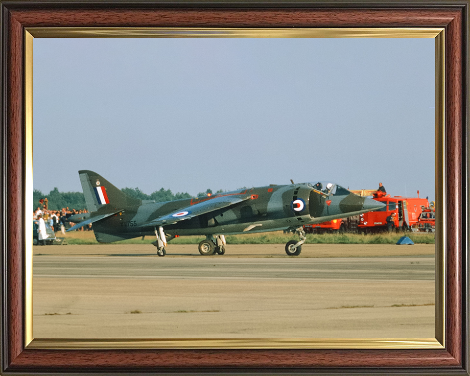 RAF Hawker Siddeley Harrier GR.1 Jet 1969 Photo Print - Royal Air Force Aircraft Posters, Prints, & Visual Artwork Hampshire Prints 10 x 8 Classic Frame No