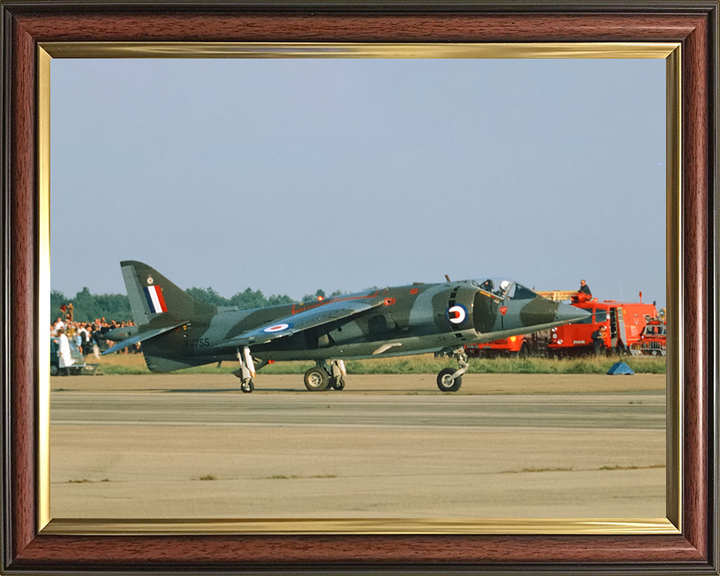 RAF Hawker Siddeley Harrier GR.1 Jet 1969 Photo Print - Royal Air Force Aircraft Posters, Prints, & Visual Artwork Hampshire Prints 10 x 8 Classic Frame No