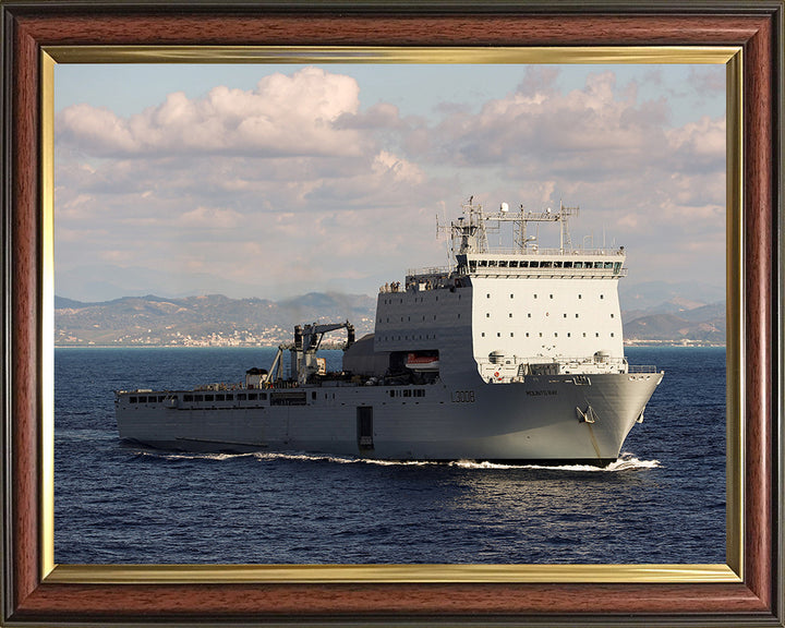 RFA Mounts Bay L3008 | Photo Print | Framed Print | Bay Class | Auxiliary Dock | Royal Fleet Auxiliary Hampshire Prints