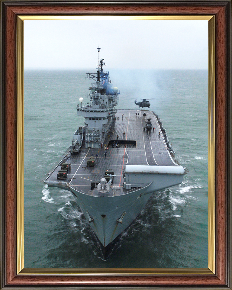 HMS Illustrious (R06) Photo Print - Bow View 2009 - Royal Navy Invincible Class Aircraft Carrier Hampshire Prints 10 x 8 Classic Frame No